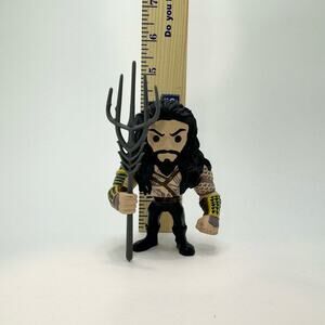 Jada Toys Batman v Superman 4" DC Movie Die Cast  Aquaman Figure